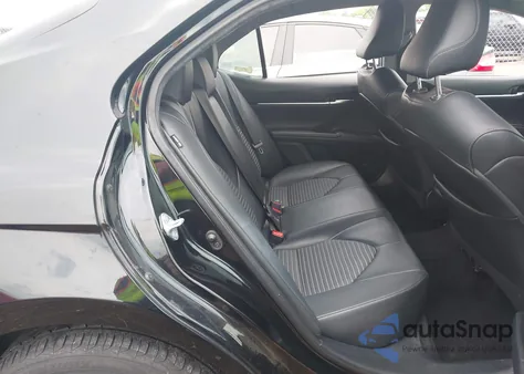 2021 Toyota Camry Se z USA, uszkodzony, nr VIN 4T1G11AK3MU454884